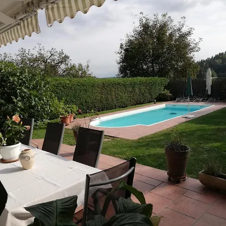 Premium-gartenwohnung, 4 Schlafzimmer & Pool In Woerthersee Naehe Apartment