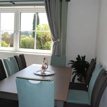 Apartamento Mit Pool In Woerthersee Naehe *