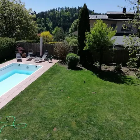 Premium-gartenwohnung, 4 Schlafzimmer & Pool In Woerthersee Naehe *
