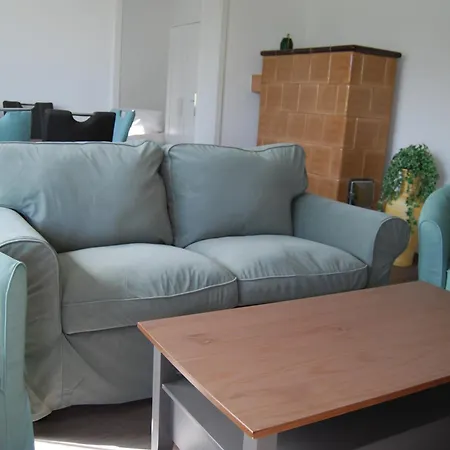 Premium-gartenwohnung, 4 Schlafzimmer & Pool In Woerthersee Naehe Apartment
